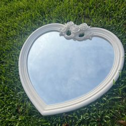 Disney Princess White Heart Mirror