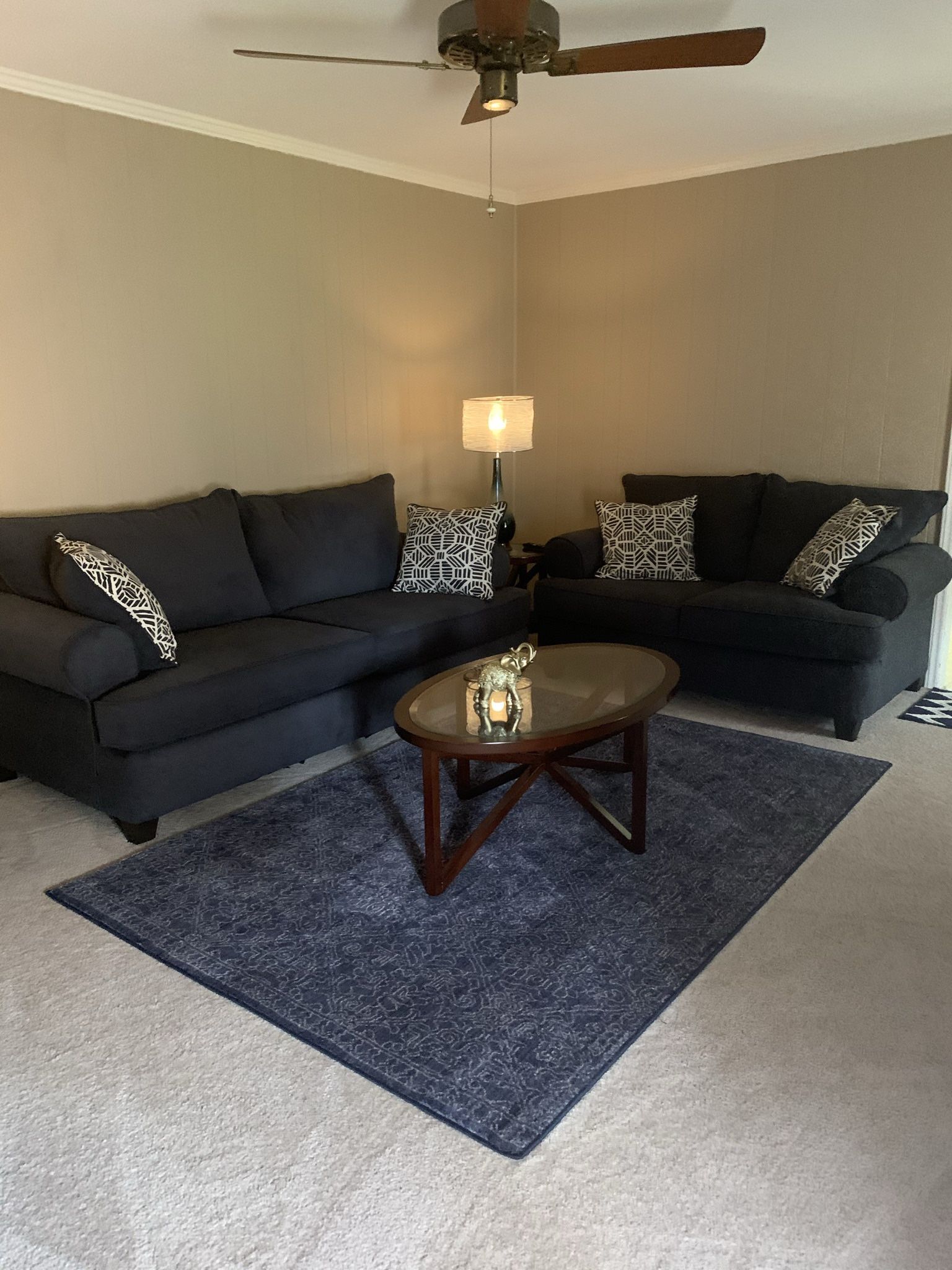 Livingroom Set  Rooms to go