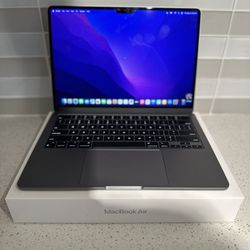 2024 APPLE MACBOOK AIR M2