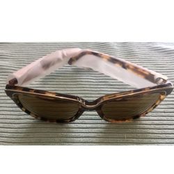 New Authentic Diane Von Furstenberg sunglasses DVF6048 No Case 57-18-135