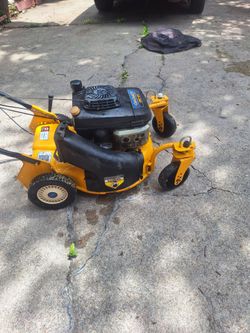 Cub Cadet Src 621 self propelled 21 inch mower