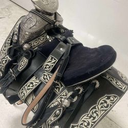 Nueva montura charra súper Pitiada original con Herrage y Fuste plateado