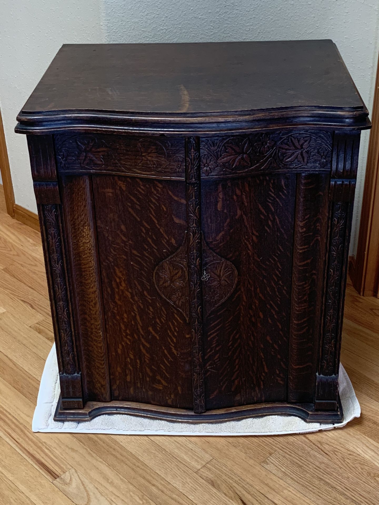 Fully Restored Brunswick Treadle Machine