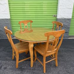 Round Table With Glass Top