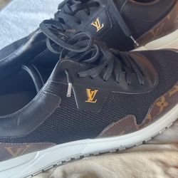 Men Louis Vuitton Sneakers 8 1/2