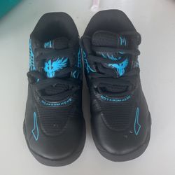 size 11 c Lamelo Ball shoes 