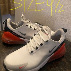 Like New Men’s Nikes Size 9 Asking For $60