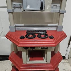 Childrens kitchen toy