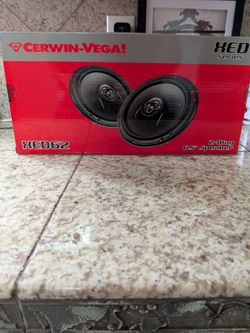 Cerwin Vega 6.5 in Speakers 2 way