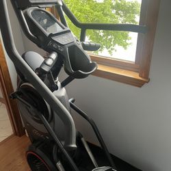 Bowflex Max Trainer M8