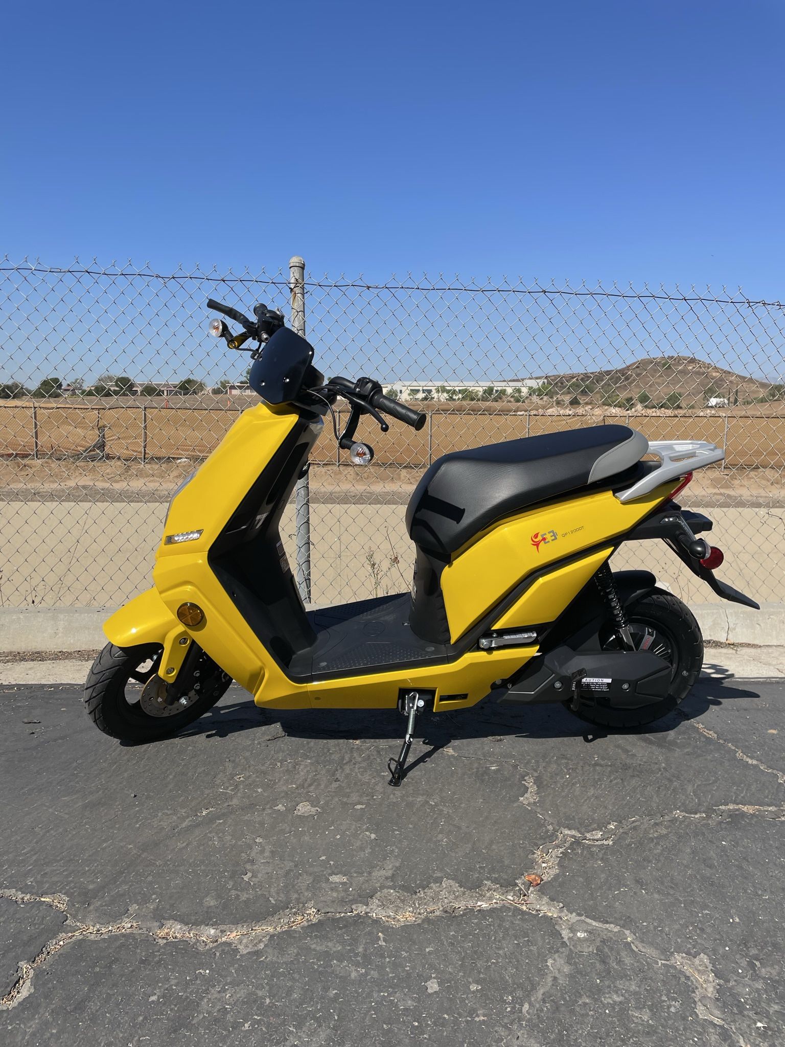 New E-3 Lifan Scooter 80 Miles Per Charge 35 Mph We Offer Financing As Low $65 Month At Turbopowersports
