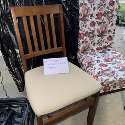 Folding Wooden Chairs 