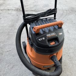 16 Gallon Ridgid Vaccum 