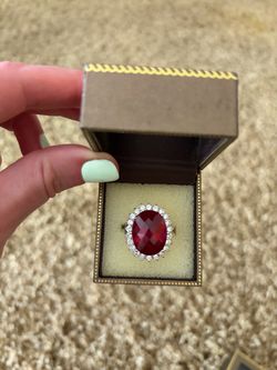 Ruby-lookalike Silver Ring w/ Cubic Zirconia
