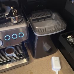 Ice Machine Frigidaire 