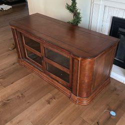 Tv Stand, Minimal Wear