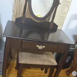 Vanity Desk