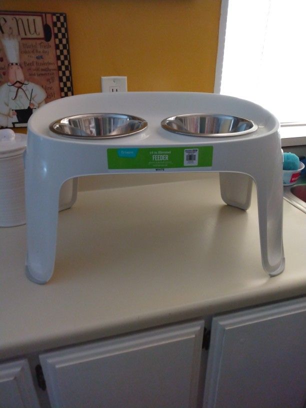 New Frisco Elevated Dog Bowls