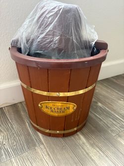 Old Fashioned Ice Cream Maker