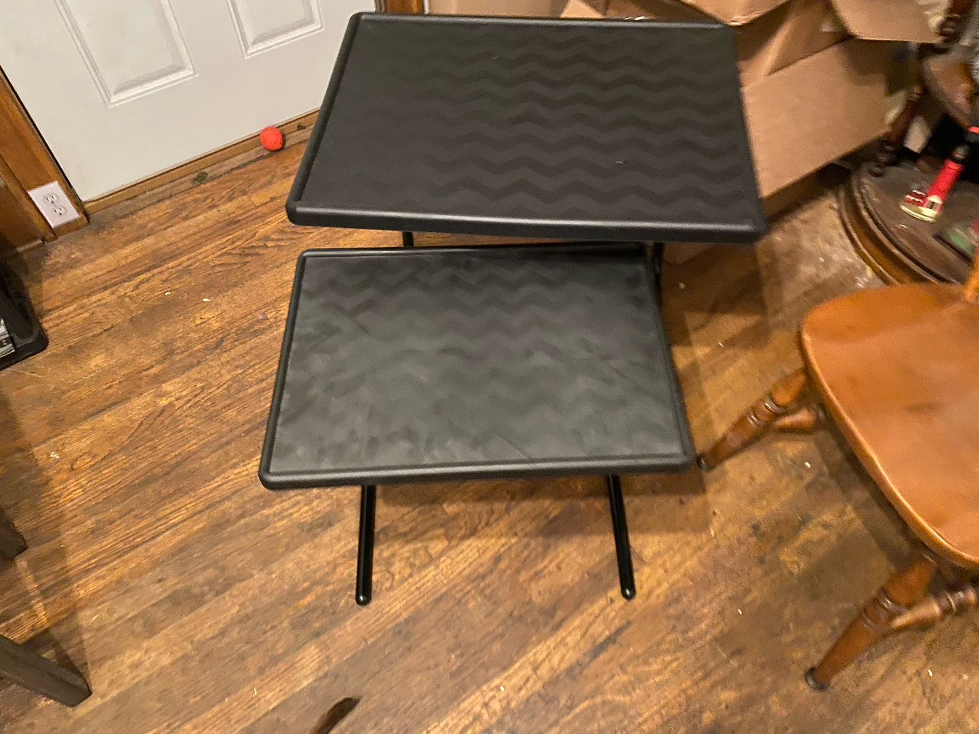 Table Mate  2 tv Trays 