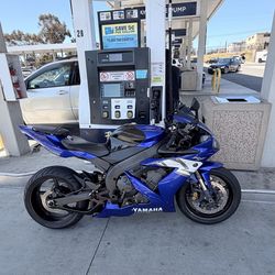Yamaha R1
