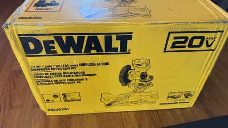 DEWALT 7-1/4-in 20-volt max Single Bevel Sliding Compound Cordless Miter Saw ( Battery Included )