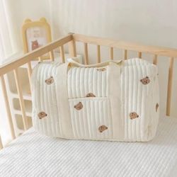 Cozy Quilted Organiser Diaper Bag with Bear Pattern, Large Capacity Travel Tote, Cream 