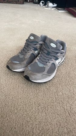 New balance 2002r size 8