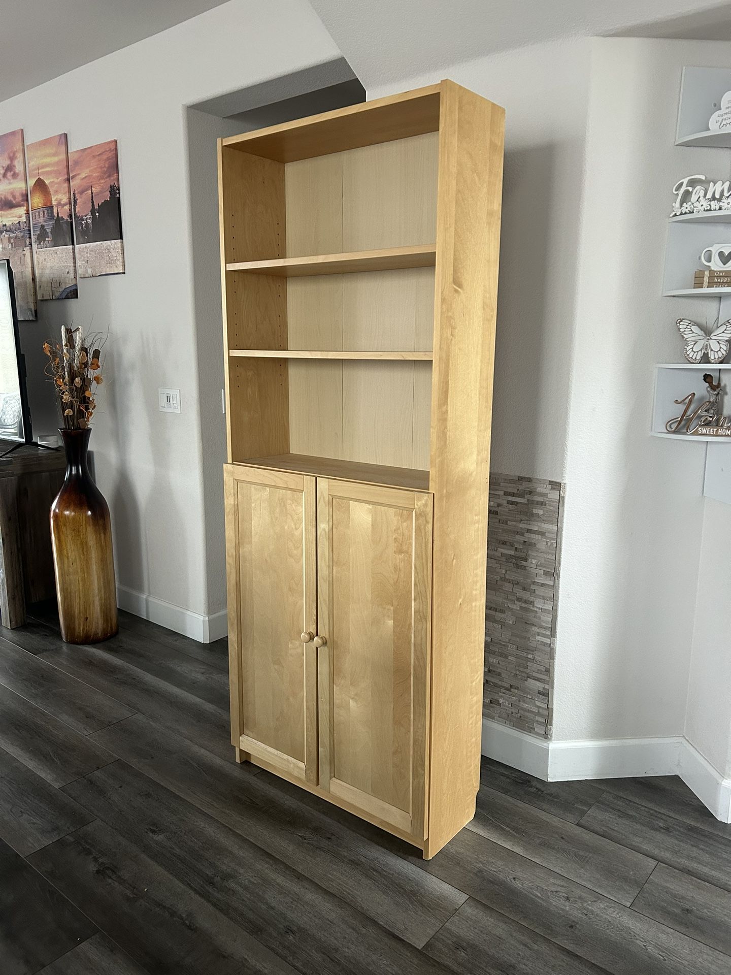 Beautiful Dresser In Amazing Shape