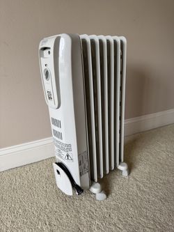 DeLonghi Portable Radiator Heater - TRH0715