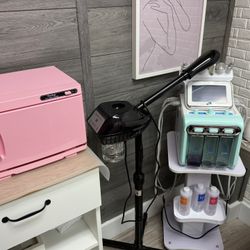 Facial steamer, towel warmer and hydrafacial machine. 