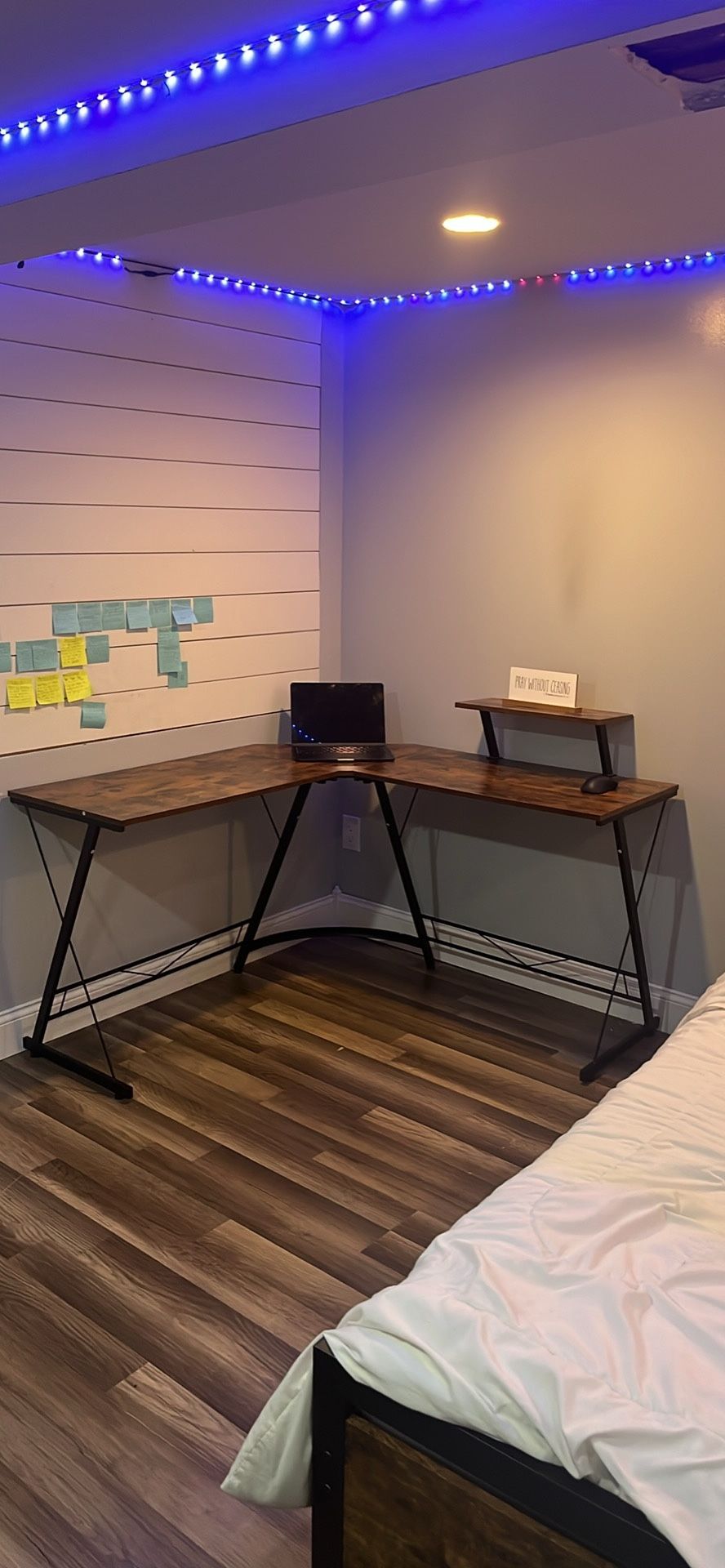 L Shape Desk