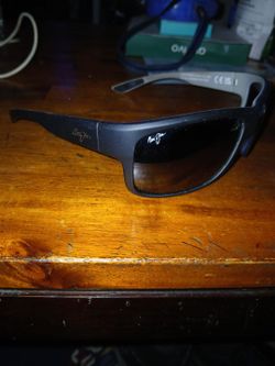 maui-jim-southern-cross-sunglasses)