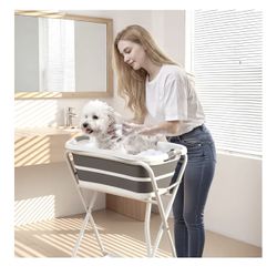 Brand New Dog Bathtub Perfect for Small Dogs and Puppies