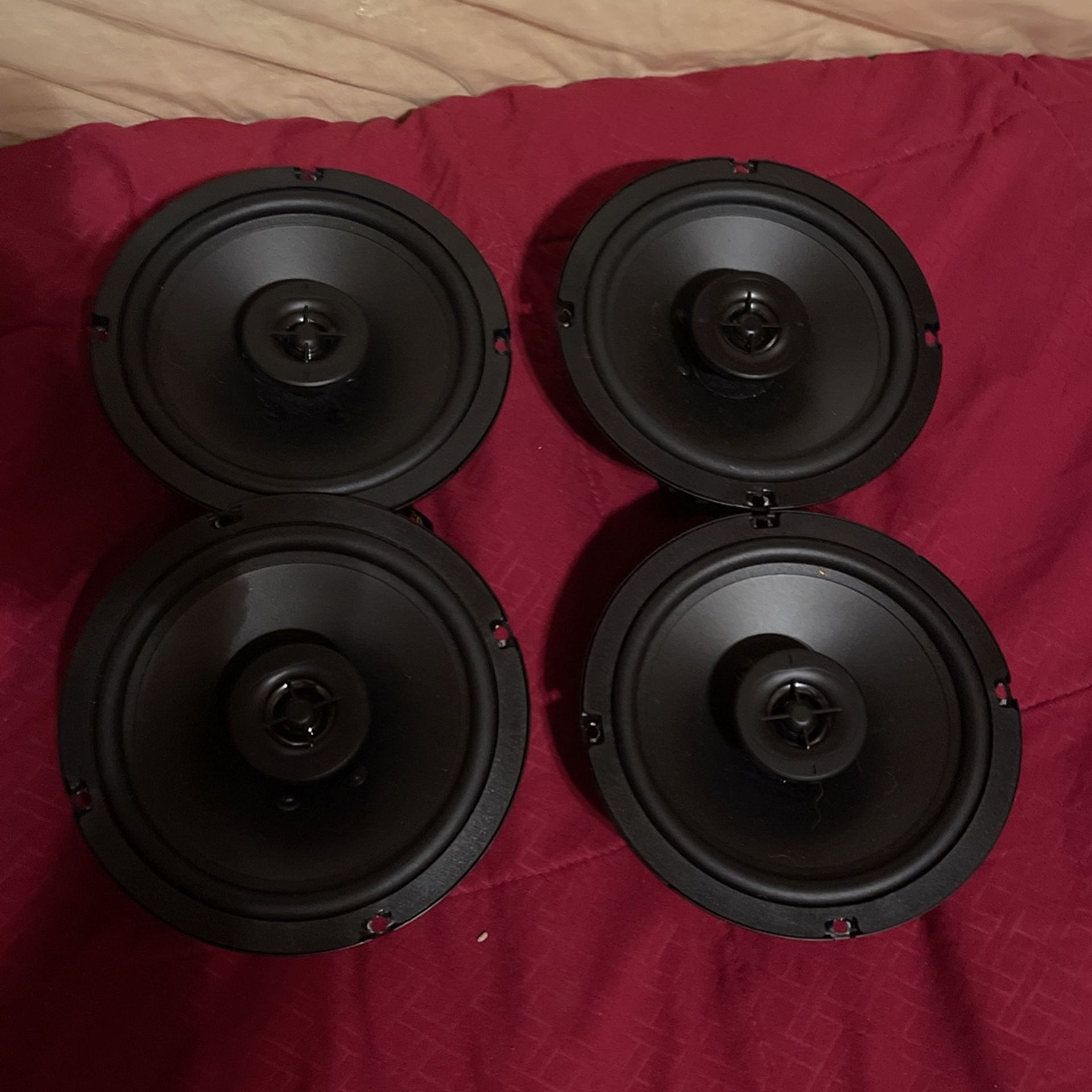 4 6.5’s Jamo Speakers