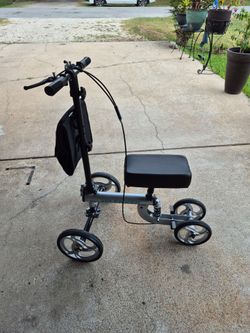 Nice Used Excellent Condition Knee scooter.
