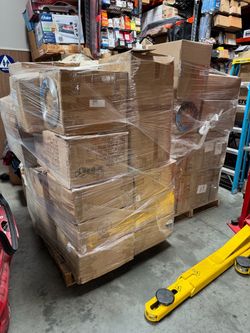Random Assorted NEW Auto Parts & Accessories Pallet Sale