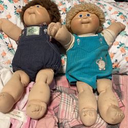 Vintage Cabbage Patch Originals. 