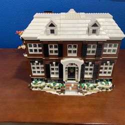 Home Alone Lego Set