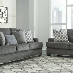 [SPECIAL] Locklin Carbon Living Room Set

