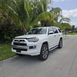 2015 Toyota Four Runner! $1500 Down 