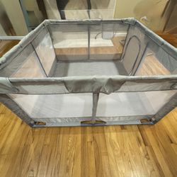 Langer Baby Playpen Open Box 
