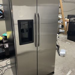 Ge Stainless Steel Refrigerator Side By Side 