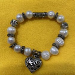 Natural Pearl Bracelet With Heart Pendant 