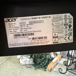 curved acer XZ242Q 24”