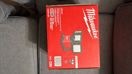 Flood Light Milwaukeé 