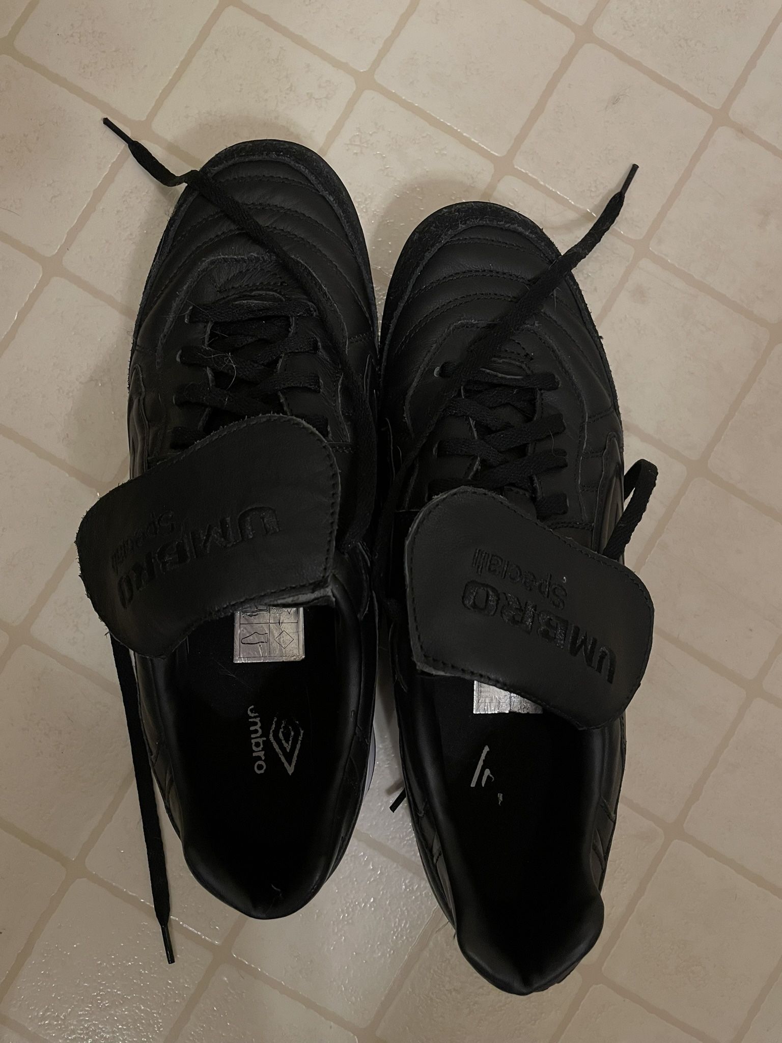 Umbro Speciali Pro Indoor Soccer Shoes Size 12