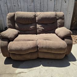 LoveSeat Recliner 