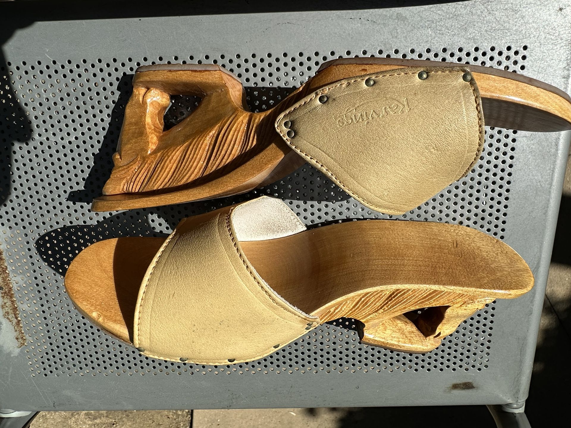 Vintage Tan Wedge Sandals