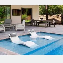 Ledge Pool Loungers With Grey Pillows ( Barely Used) 